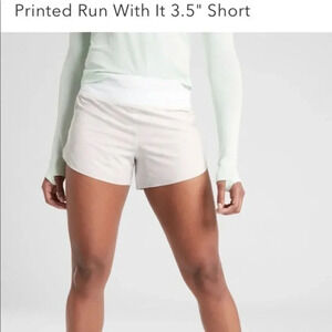 Athleta Run With It 3.5" White Snake Print Shorts Sz. L/XL